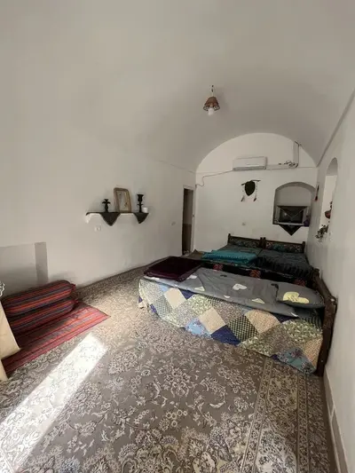 بومگردی جیران - واحد ترانه