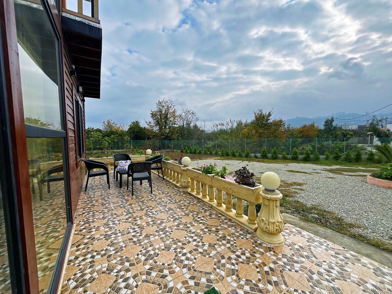 دوخوابه جکوزی دار تِلار