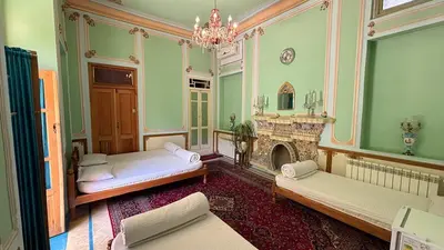 هاستل ماه بی بی - واحد شاه نشین