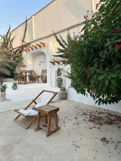 بومگردی شش خوابه استخردار آسو بوم