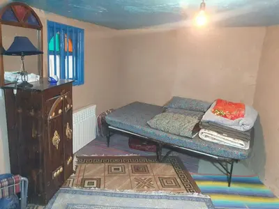 اقامتگاه سنتی رودافشان - واحد آسمان آبی