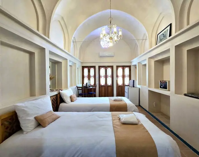 اقامتگاه سنتی اشکوب - واحد دوتخته ایوان