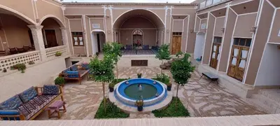 اقامتگاه سنتی گلابتون - واحد ۱۰۵