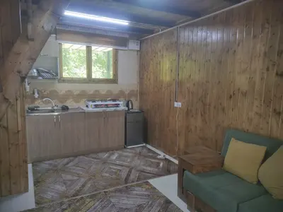 کلبه یک خوابه جنگلی بزچفت توسکا