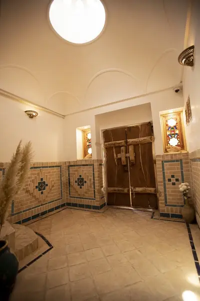 بومگردی کوچه حنا - واحد ۱۰۱