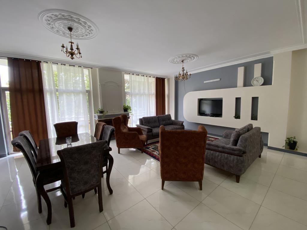 آپارتمان دوخوابه ماه فرخی