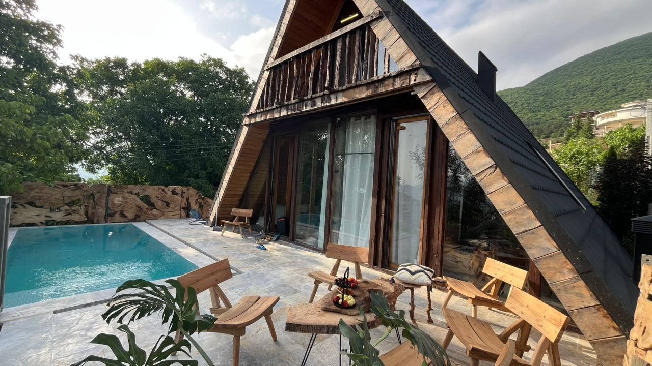 دوخوابه استخردار آبگرم چوبی دست ساز