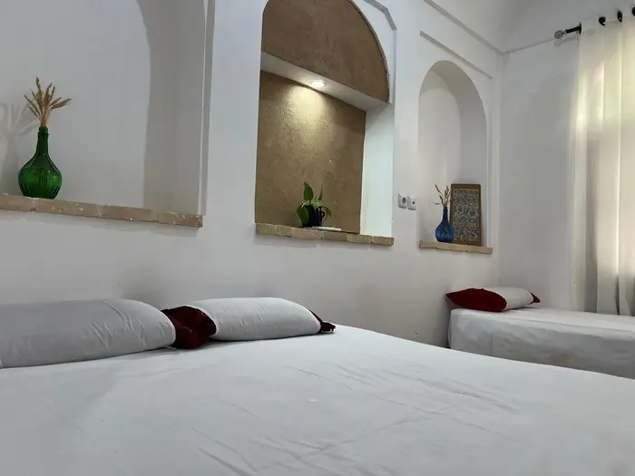 بوم گردی الهه - واحد یاس