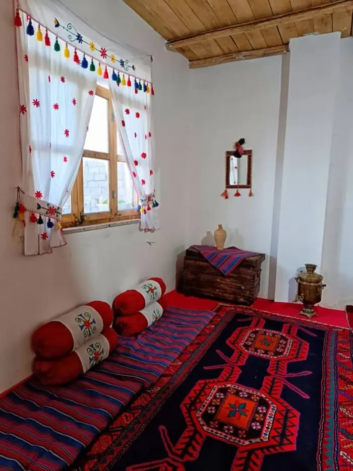 بوم گردی یک خوابه بلاغ واحد خانه مادربزرگ