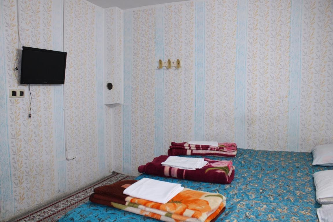 سوئیت رضوی فرد - واحد چهارتخته 303