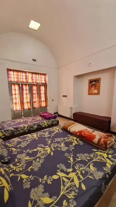 اقامتگاه سنتی خانه شما - واحد سه تخته ۴