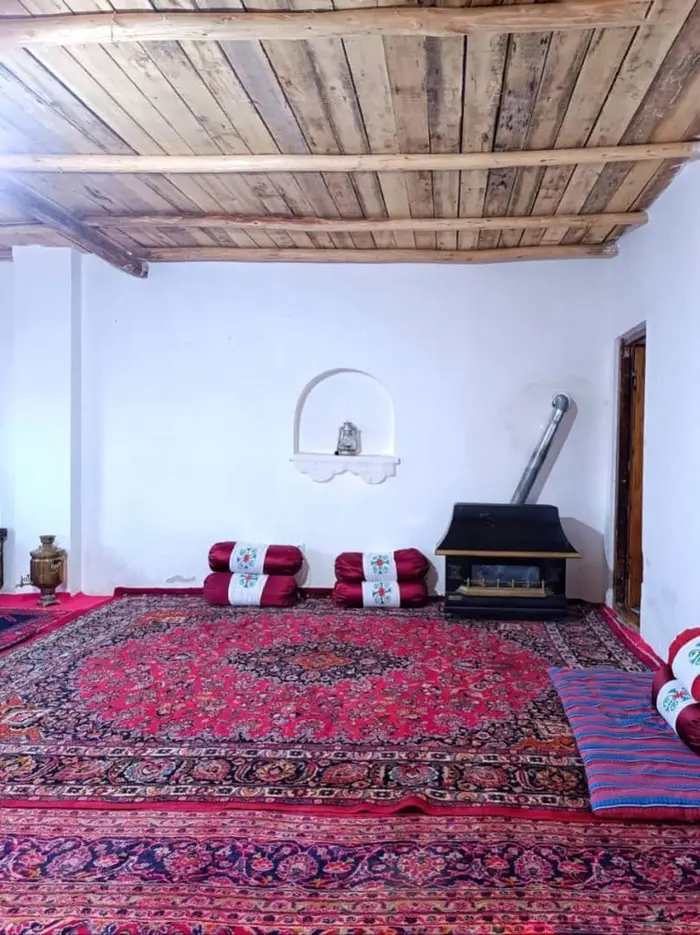 بوم گردی یک خوابه بلاغ واحد خانه مادربزرگ