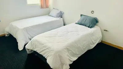 آپارتمان دوخوابه شاهد کریمی واحد چهارتخته ۱