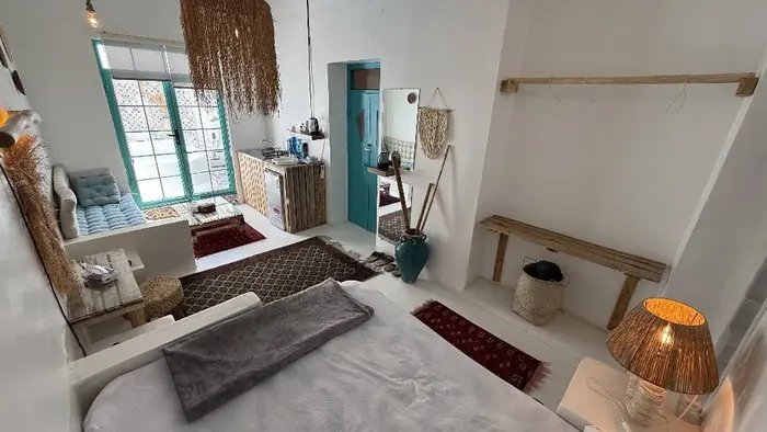 بوم گردی حصیر - واحد رویال مستر حوضچه آبگرم