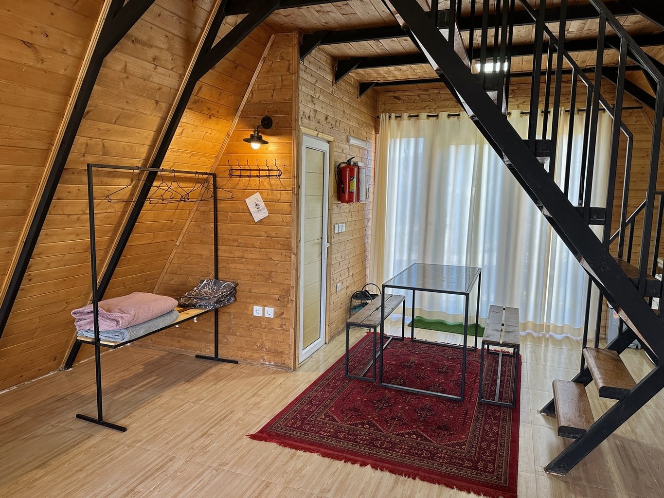 دنسه بام هیرکانی - واحد شمشاد