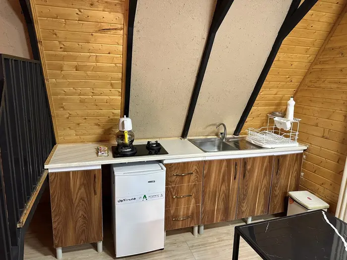 کلبه دنسه بام هیرکانی - واحد راش