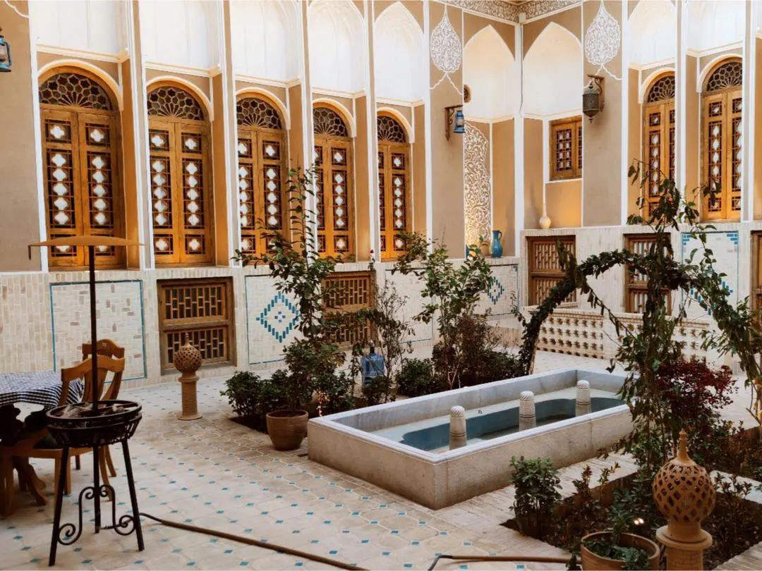 بوم گردی عزیز خان - واحد بام