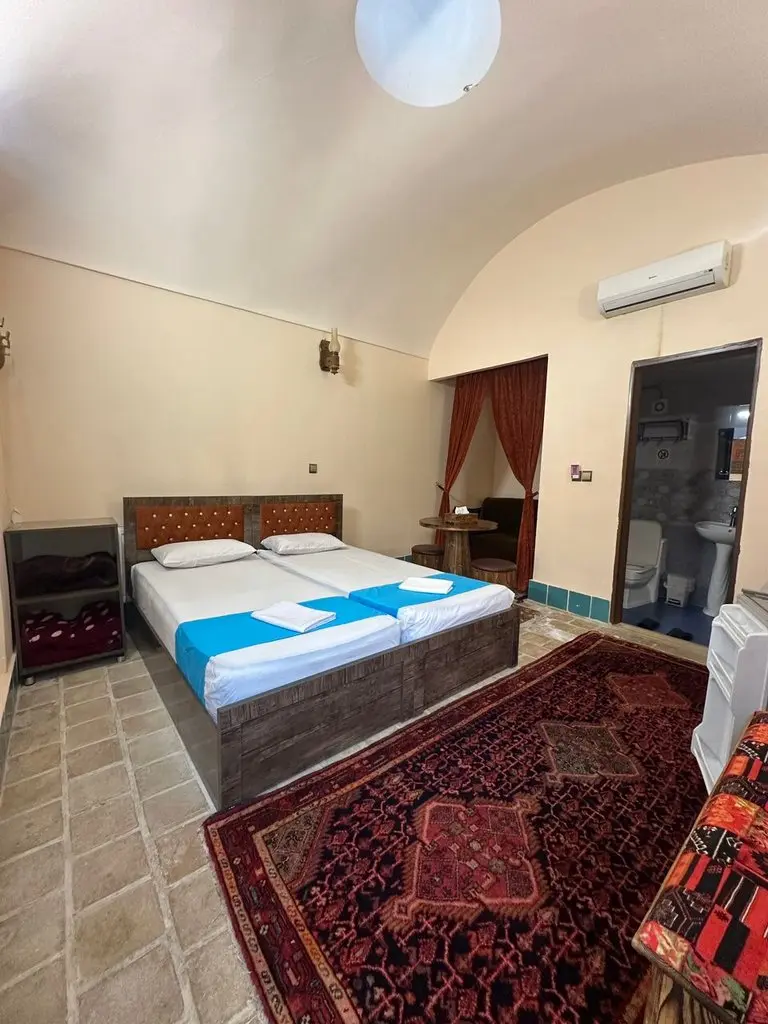 بوم گردی دلخش - واحد 2 تخته زعفران