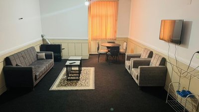 آپارتمان دوخوابه شاهد کریمی واحد چهارتخته ۱