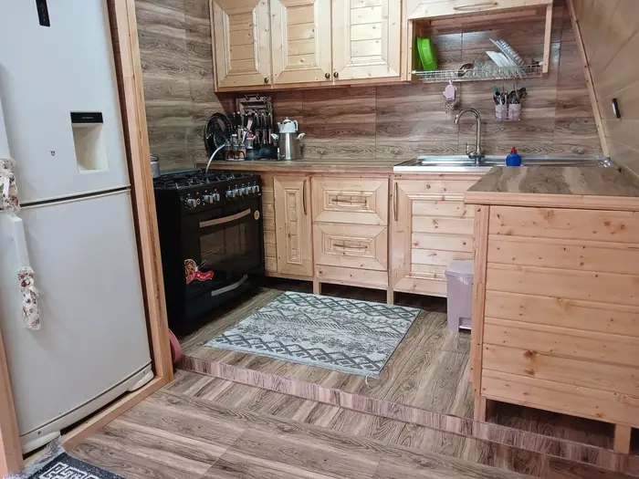 کلبه دوخوابه سوئیسی جکوزی دار لفور اسپوک