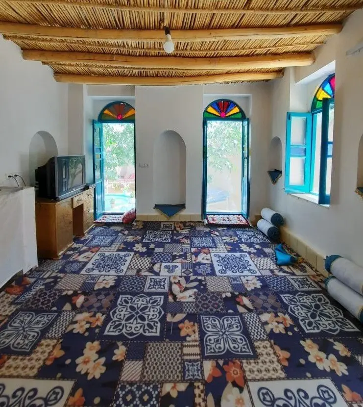 بوم گردی شمعدونی برزک - واحد گردو