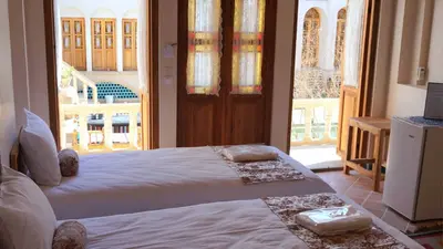 اقامتگاه سنتی اشکوب - واحد آفتاب سو