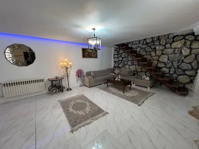 ویلا دوخوابه دوبلکس مهرآباد