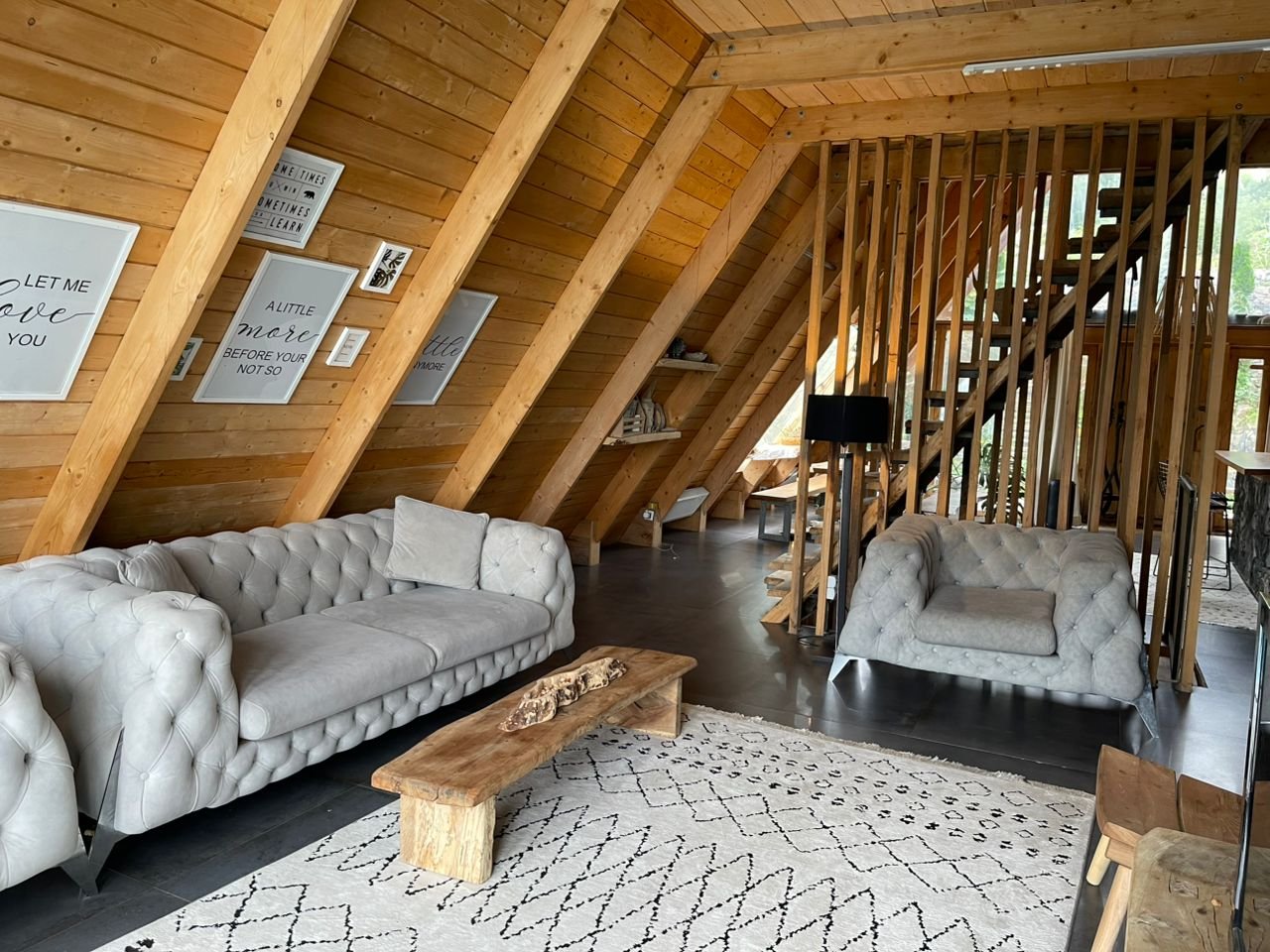 دوخوابه استخردار آبگرم چوبی دست ساز