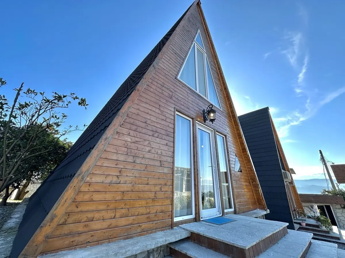 کلبه دنسه بام هیرکانی - واحد سرو