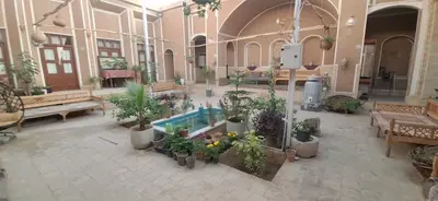 بومگردی مهران - واحد خوابگاه خواهران فرخی یزدی