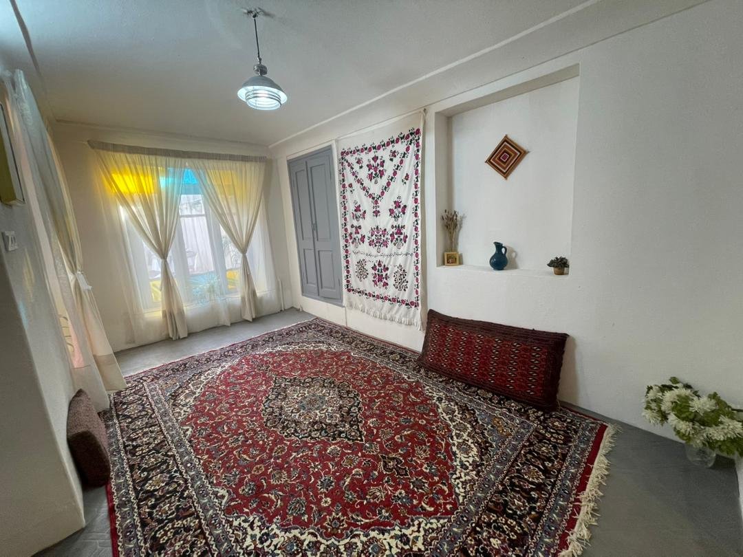 اقامتگاه سنتی خانه تاریخی هاشمی - واحد گل دخت