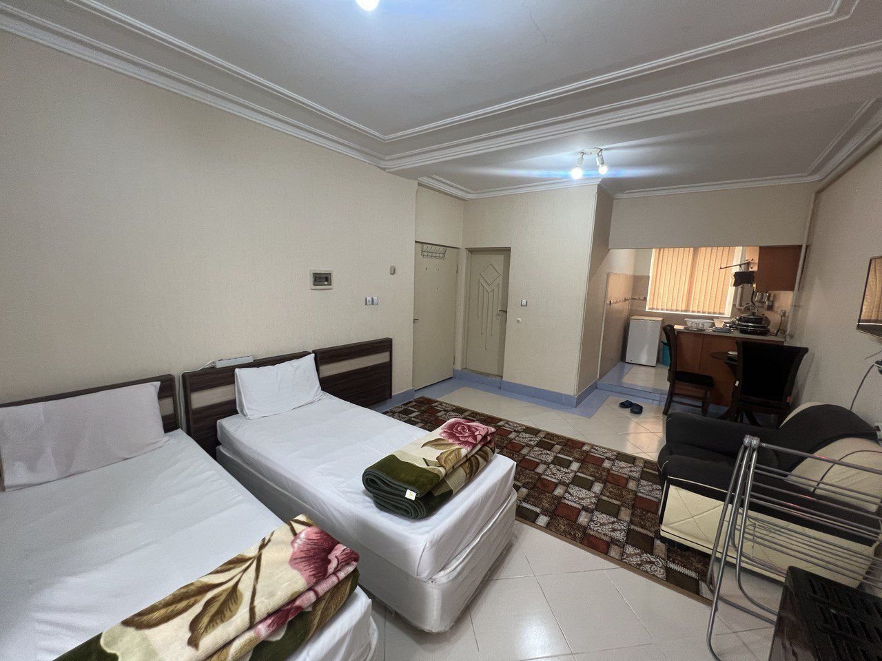 مجتمع اقامتی کوشیار گیلانی - واحد سه تخته