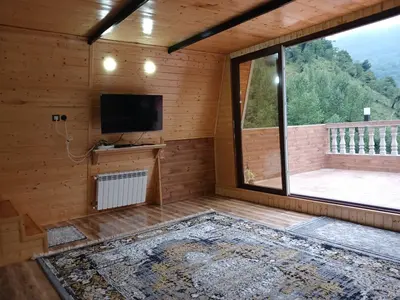 کلبه دوخوابه سوئیسی لفور