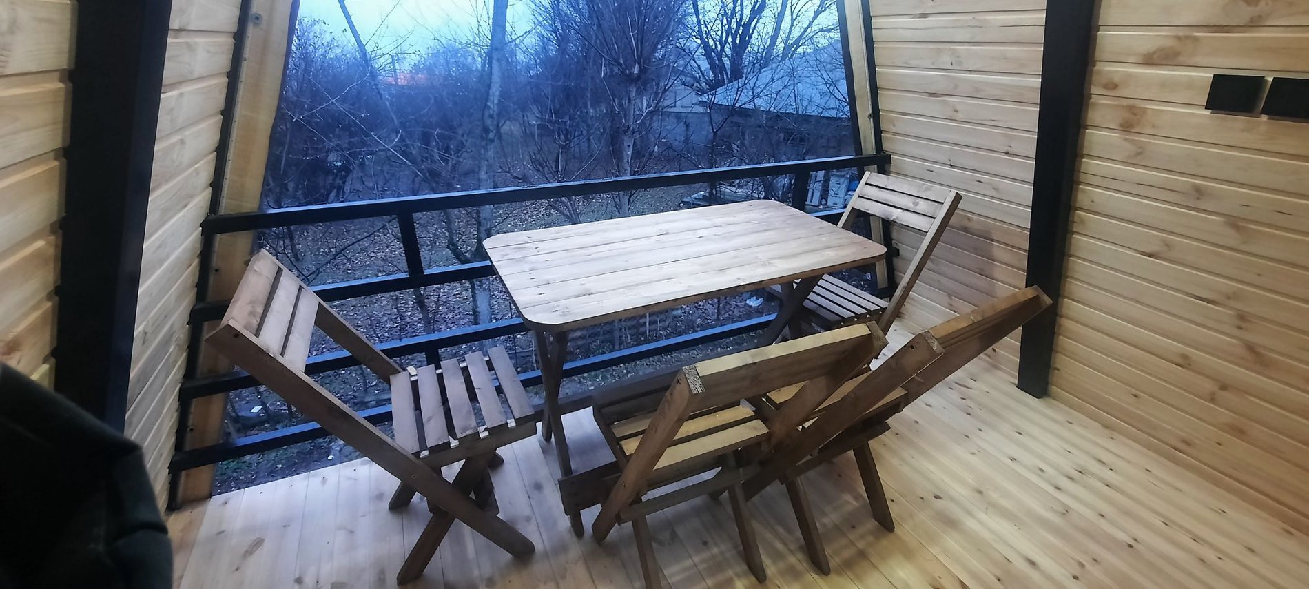 یک خوابه سوئیسی دوبلکس استخرگاه