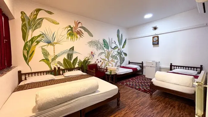 هاستل ماه بی بی - واحد 5