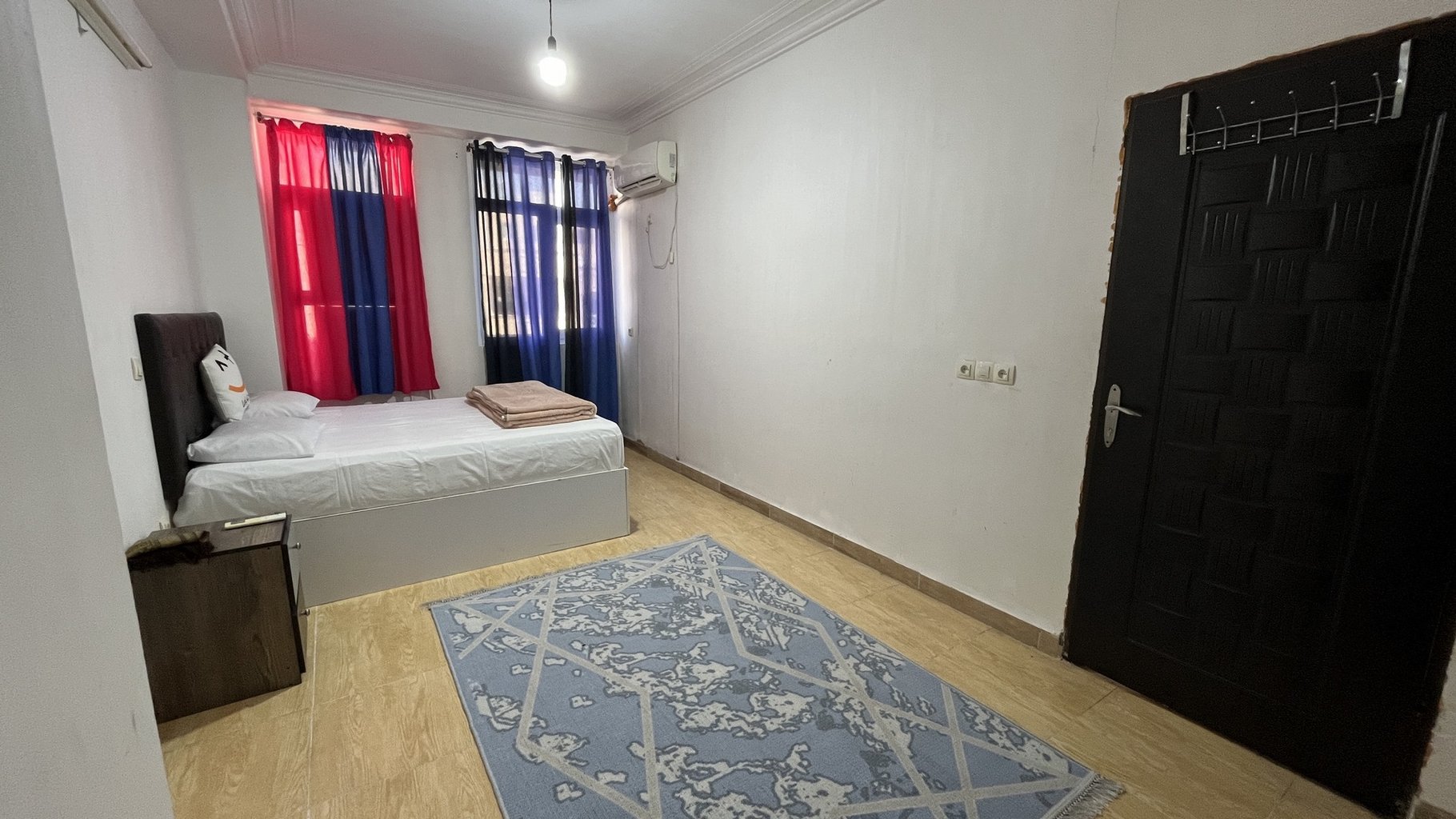 آپارتمان دوخوابه امید 1 - واحد 4