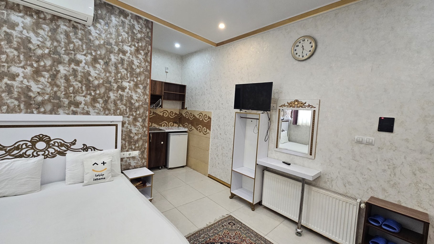 مسافرخانه سارینا - واحد ۱۰۲