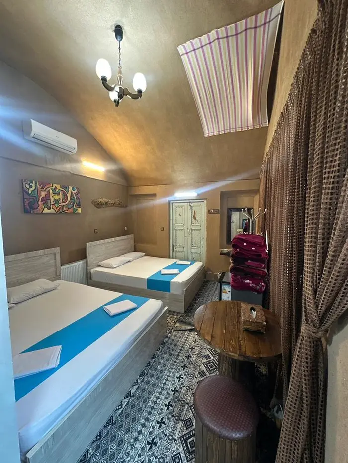 بوم گردی دلخش - واحد سنتی 105