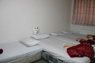 مجتمع اقامتی حمید - واحد چهارتخته ۳۰۴