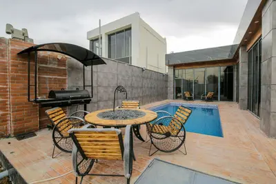 ویلا دوخوابه استخردار آبگرم جوان