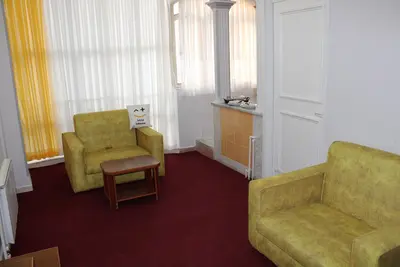 آپارتمان یک خوابه زرین واحد 103