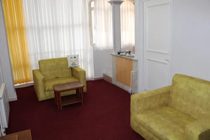 آپارتمان یک خوابه زرین واحد 103