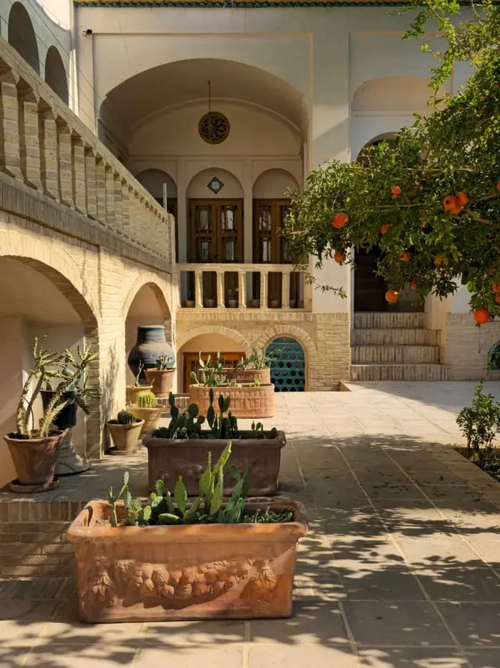 اقامتگاه سنتی اشکوب - واحد VIP