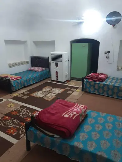 اقامتگاه سنتی باغ میرزا - واحد ۱۰۳