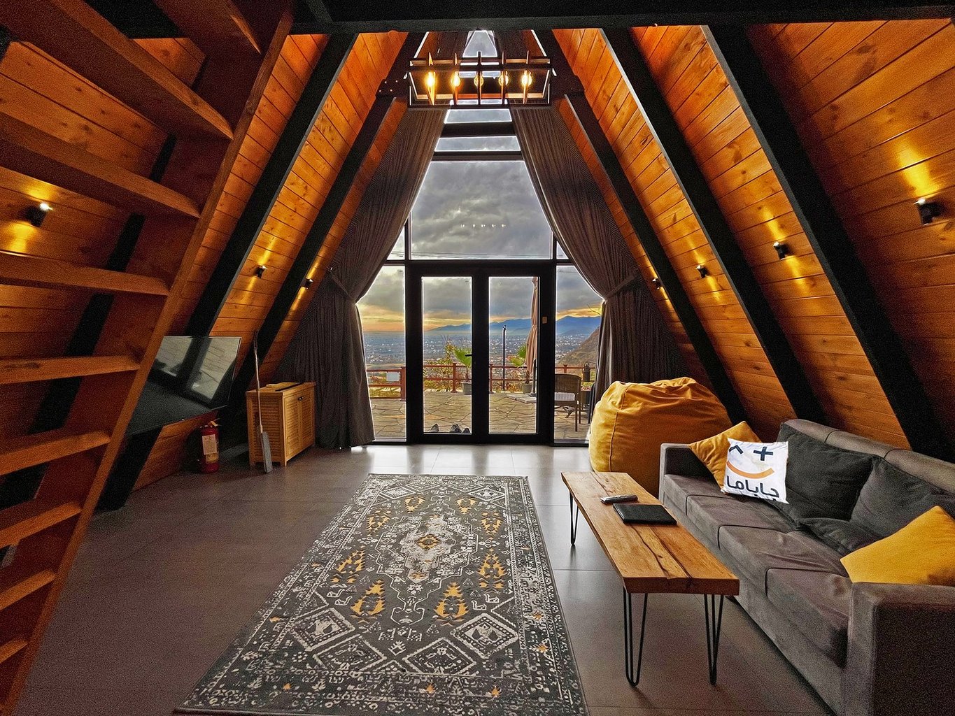 یک خوابه سوئیسی استخردار آبگرم اوپه واحد تی تی