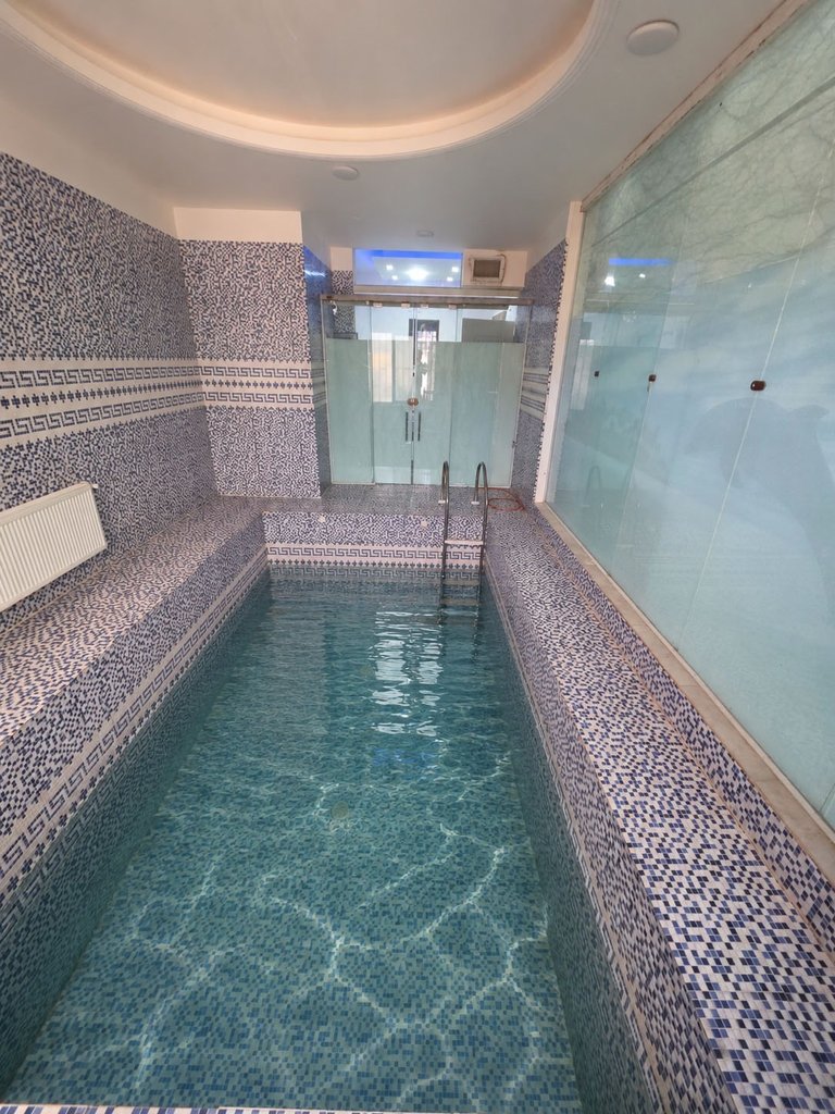 ویلا یک خوابه استخردار آبگرم سینا