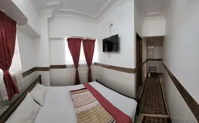 مسافرخانه شریف - واحد دوتخته دبل