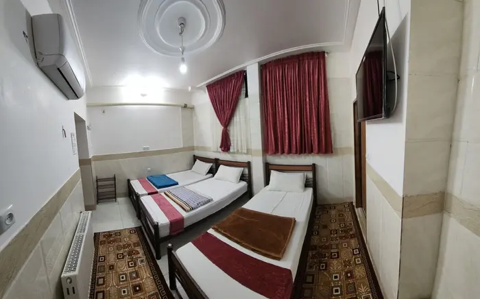 مسافرخانه شریف - واحد سه تخته ۲