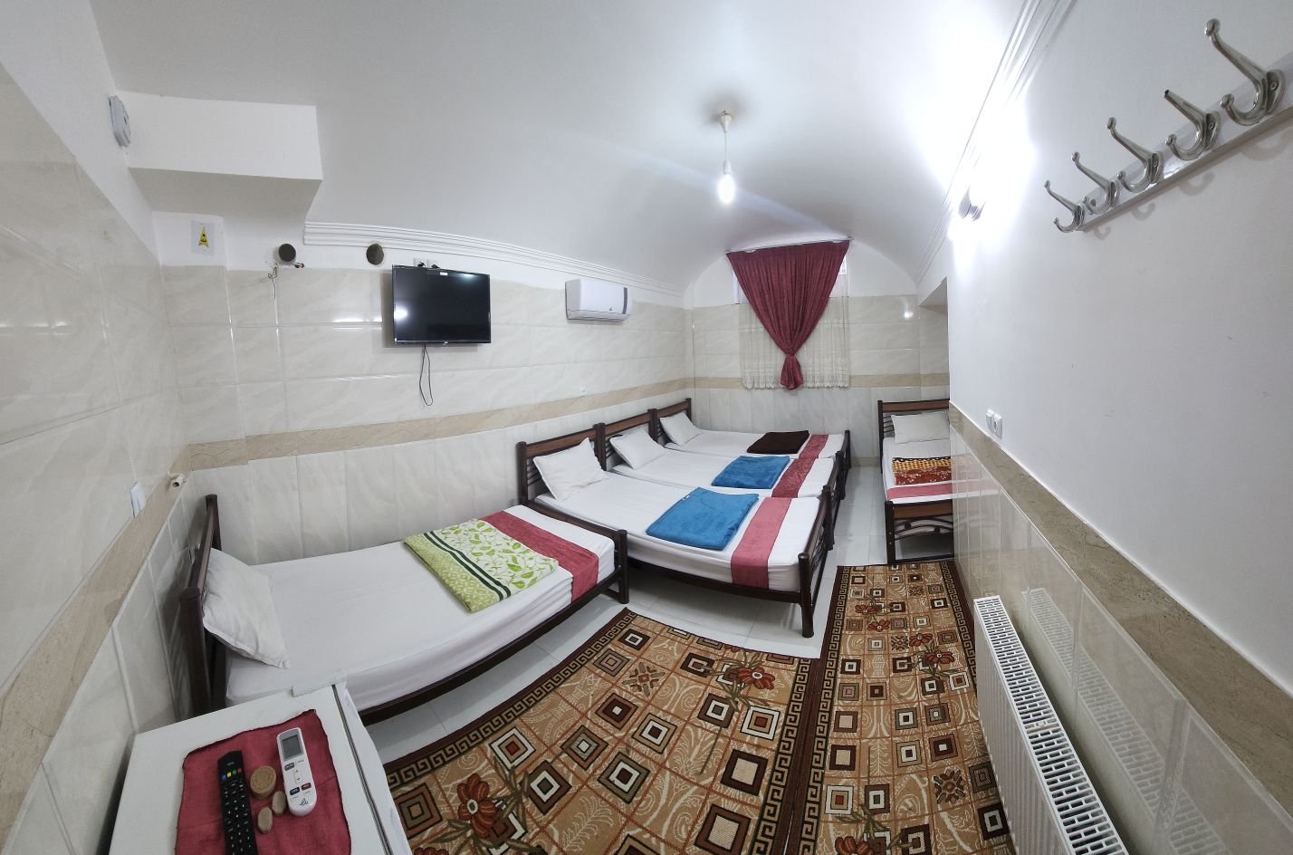 شریف - واحد پنج تخته