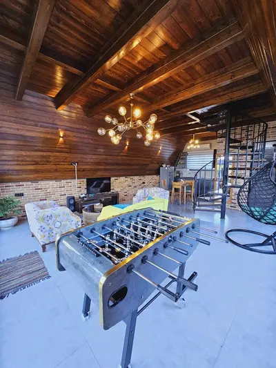 کلبه دوخوابه سوئیسی استخردار آبگرم سنجد